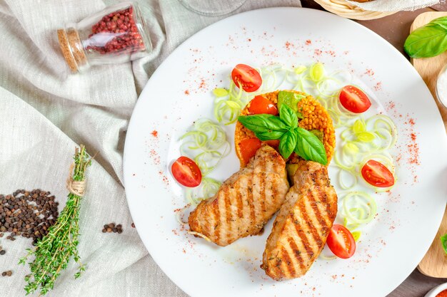 Filetes con sémola de kuskus