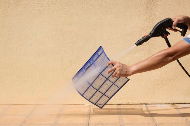 Foto filter frischklimaanlage mit wasserpumpe reinigen