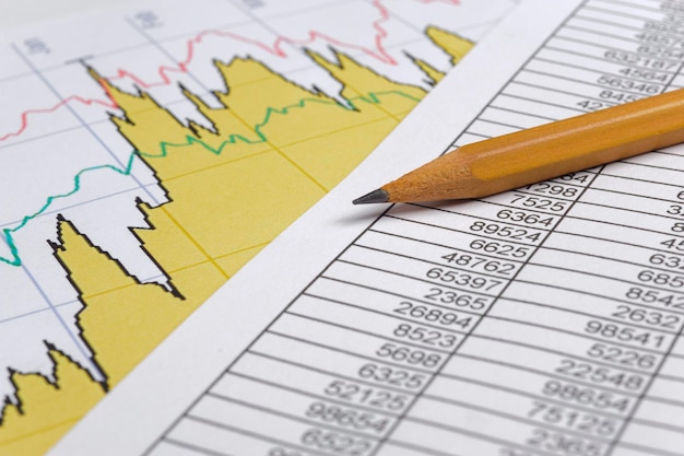 Finanças e economia com estratégia e gráfico