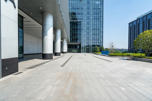 Financial Center Plaza und Bürogebäude