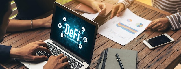 Finanzas descentralizadas o concepto DeFi en la pantalla de la computadora de moda El sistema de DeFi da una nueva opción de inversión y ahorro de dinero