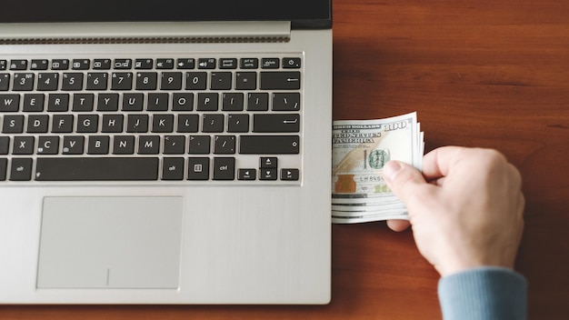 Finanzieller Erfolg des Online-Einkommens im Internetgeschäft
