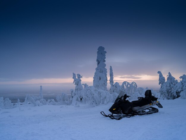 Finlândia snowmobile