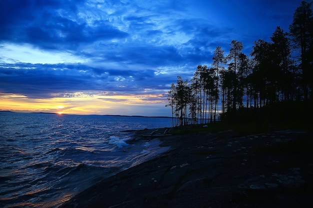 Finnland Seeblick, Sommerwasserreflexion Skandinavien