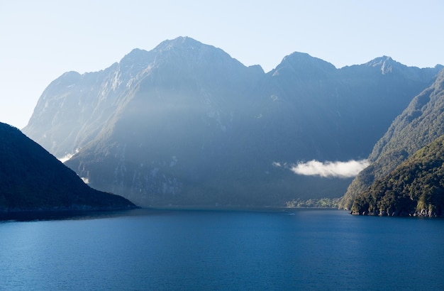 Fiorde de Milford Sound na Nova Zelândia