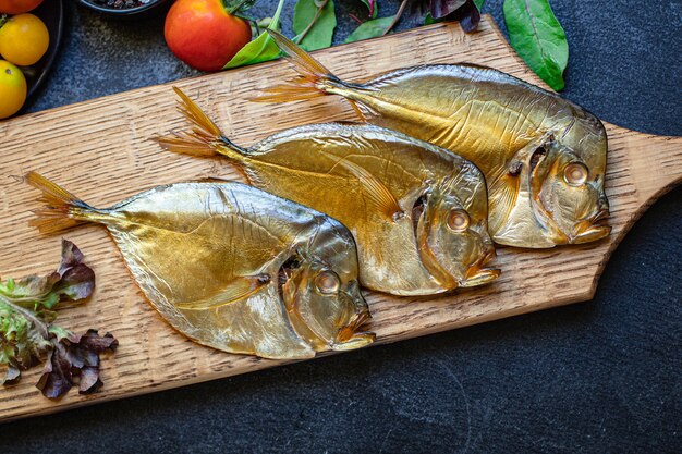 Fisch geräuchert vomer gesalzen Meeresfrüchte Snack Mahlzeit