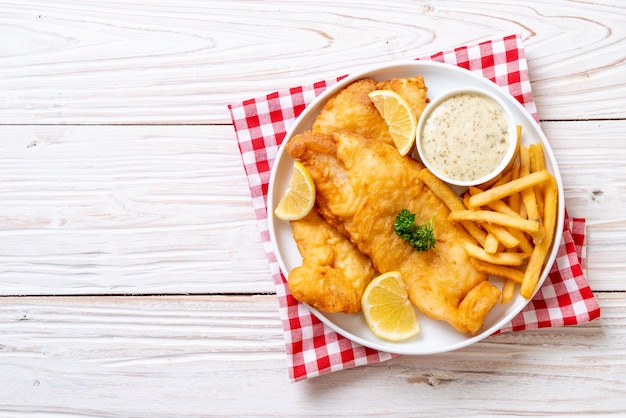 Fish and Chips mit Pommes Frites