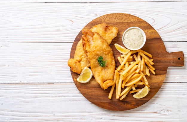 Fish and Chips mit Pommes Frites