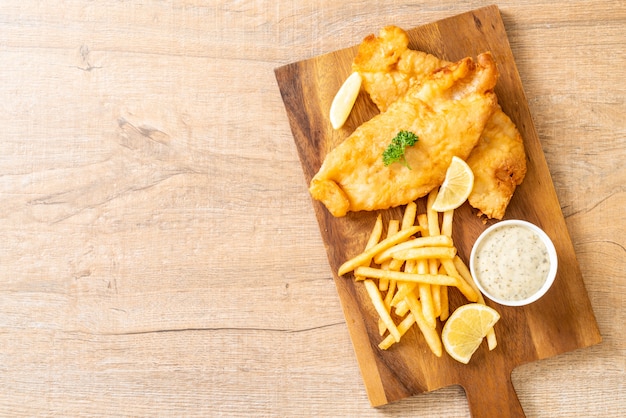 Fish and Chips mit Pommes