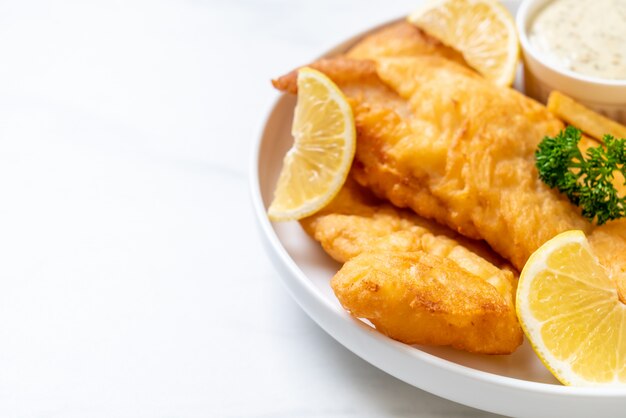 Fish and Chips mit Pommes