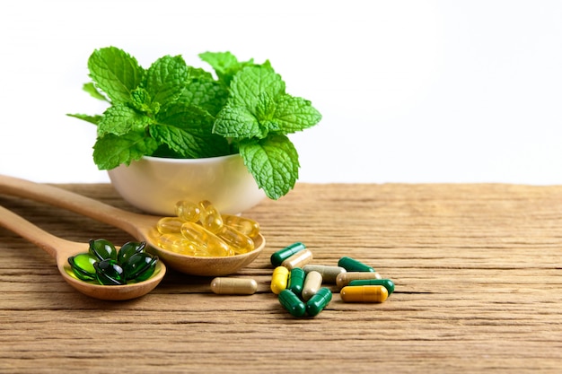 Fitoterapia alternativo, vitaminas e suplementos naturais