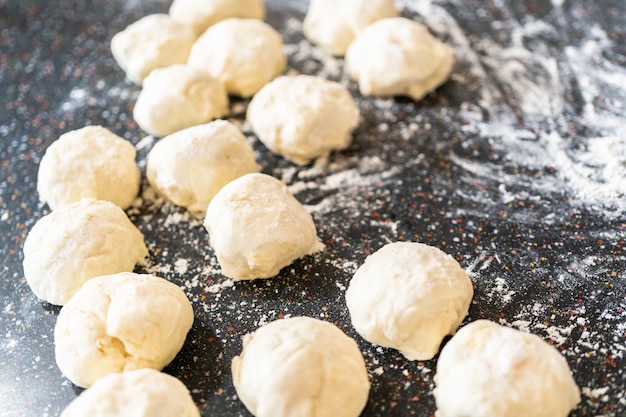 Fladenbrot backen