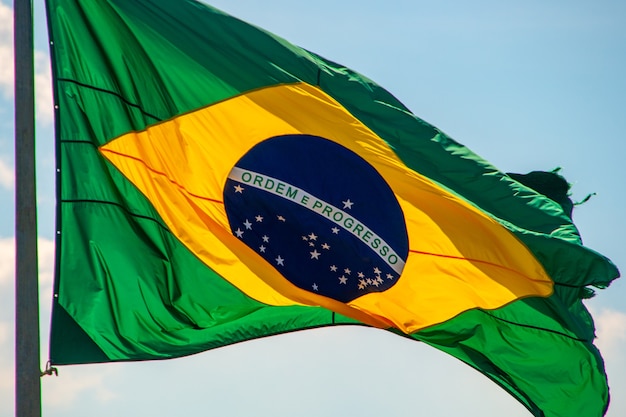 Flagge von Brasilien im Freien in Rio de Janeiro Brasilien.