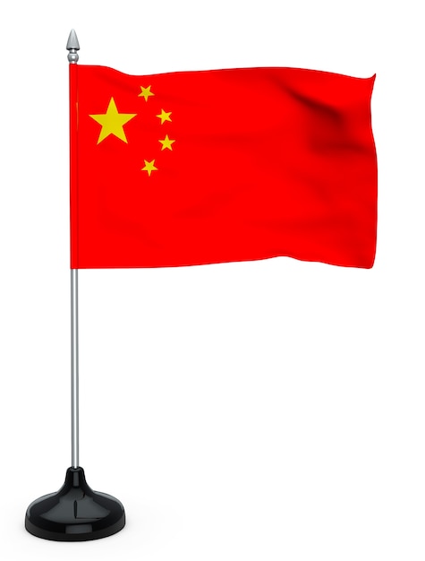 Flagge von China hängt am Fahnenmast auf weißem Hintergrund