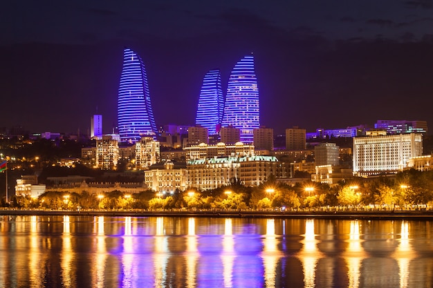 Flammentürme in Baku