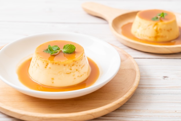 Foto flan casero de caramelo