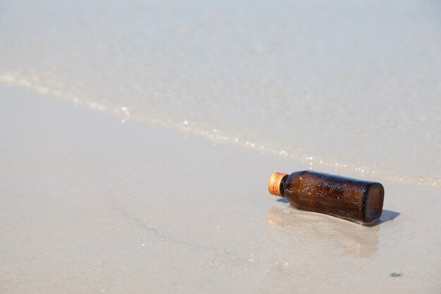 Flasche am Strand