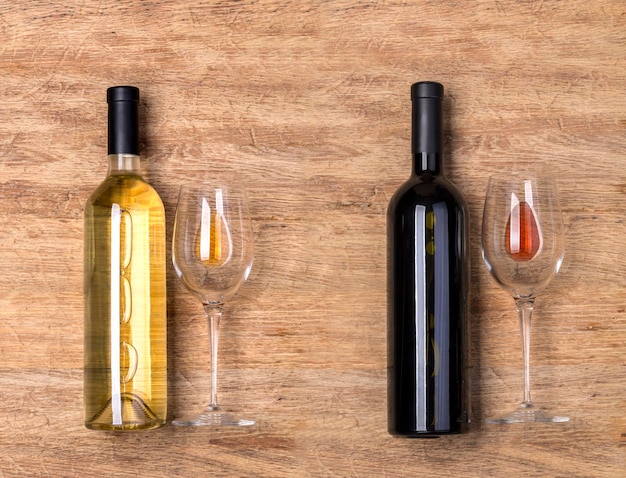 Flasche Wein mit Glas
