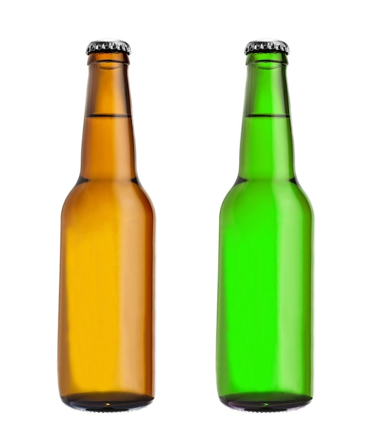 Flaschen Bier, isoliert auf weißem Hintergrund