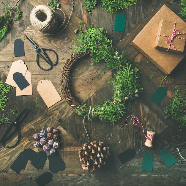 Flatlay de colheita quadrada de decoração de Natal e ano novo