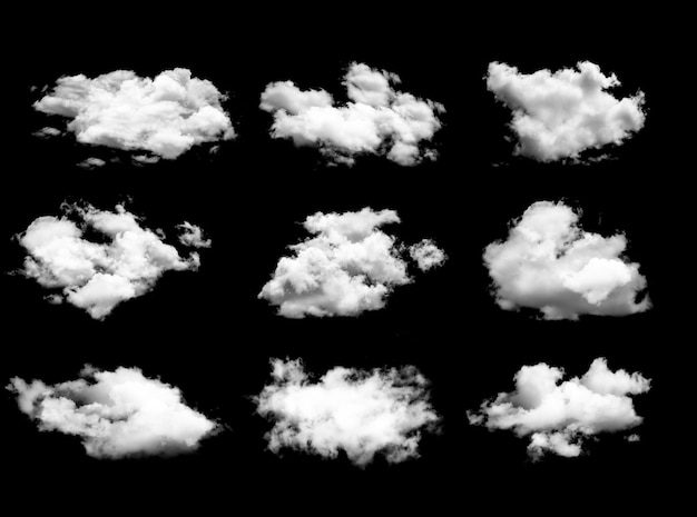 Flauschige weiße Wolken auf schwarzem Hintergrund