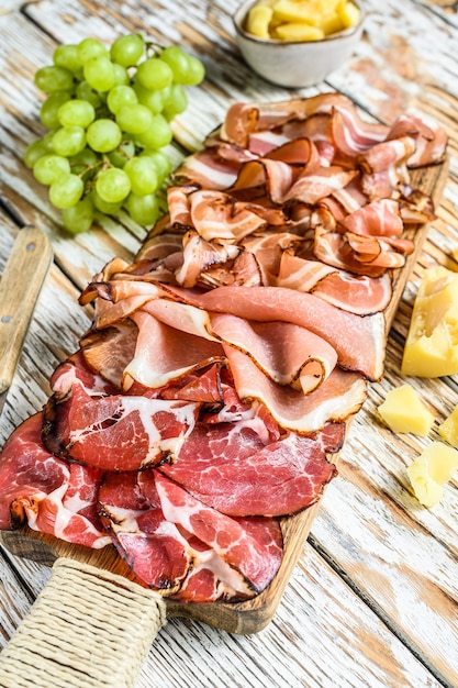 Fleisch Antipasti Board, Pancetta, Salami, Schinkenscheiben, Wurst, Schinken, Speck