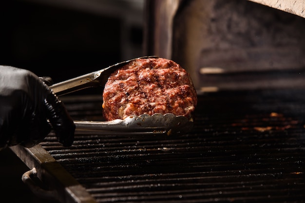 Fleisch auf dem Mädchen