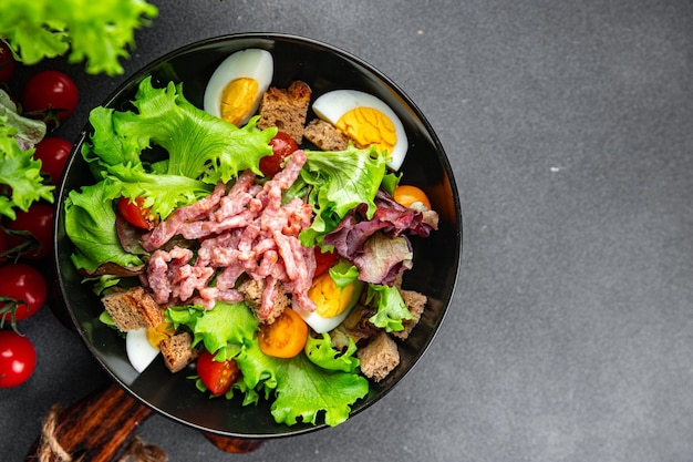 Fleischsalat Speck Ei Croutons Salatdressing Vinaigrette Vogesensalat Lorraine