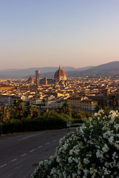 Foto florença vista do nascer do sol na cidade e do duomo