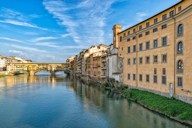 Florenz Ponte Vecchio Brückenansicht Stadtbild