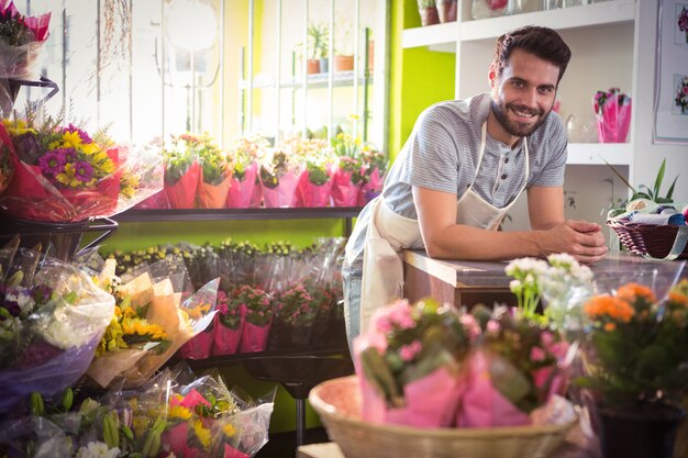 Floreria masculina en su florería