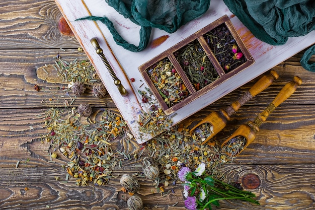 Flores y especias para el té.