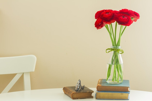 Flores de ranúnculo rojo