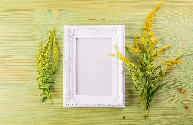 Foto flores silvestres em um buquê