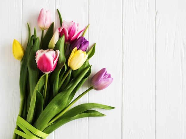 Flores de tulipanes de primavera