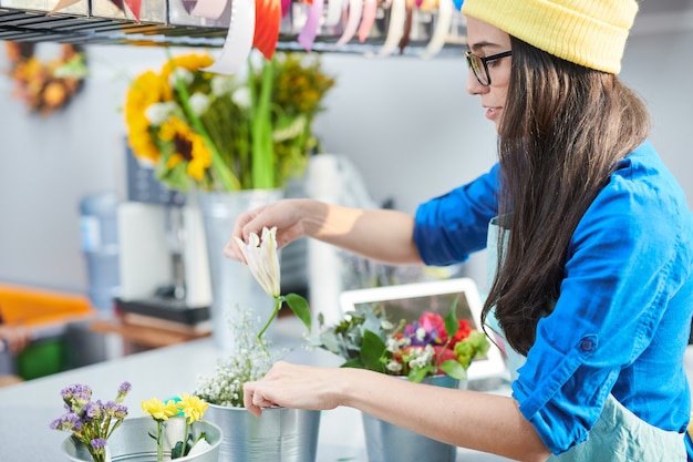 Floristería creativa en la tienda