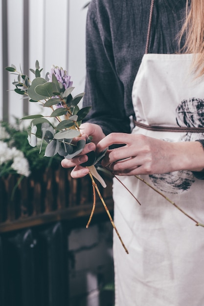 Foto floristería con lugar de trabajo