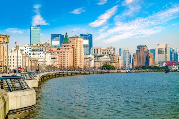 Flüsse und alte Gebäude in der Promenade, Shanghai