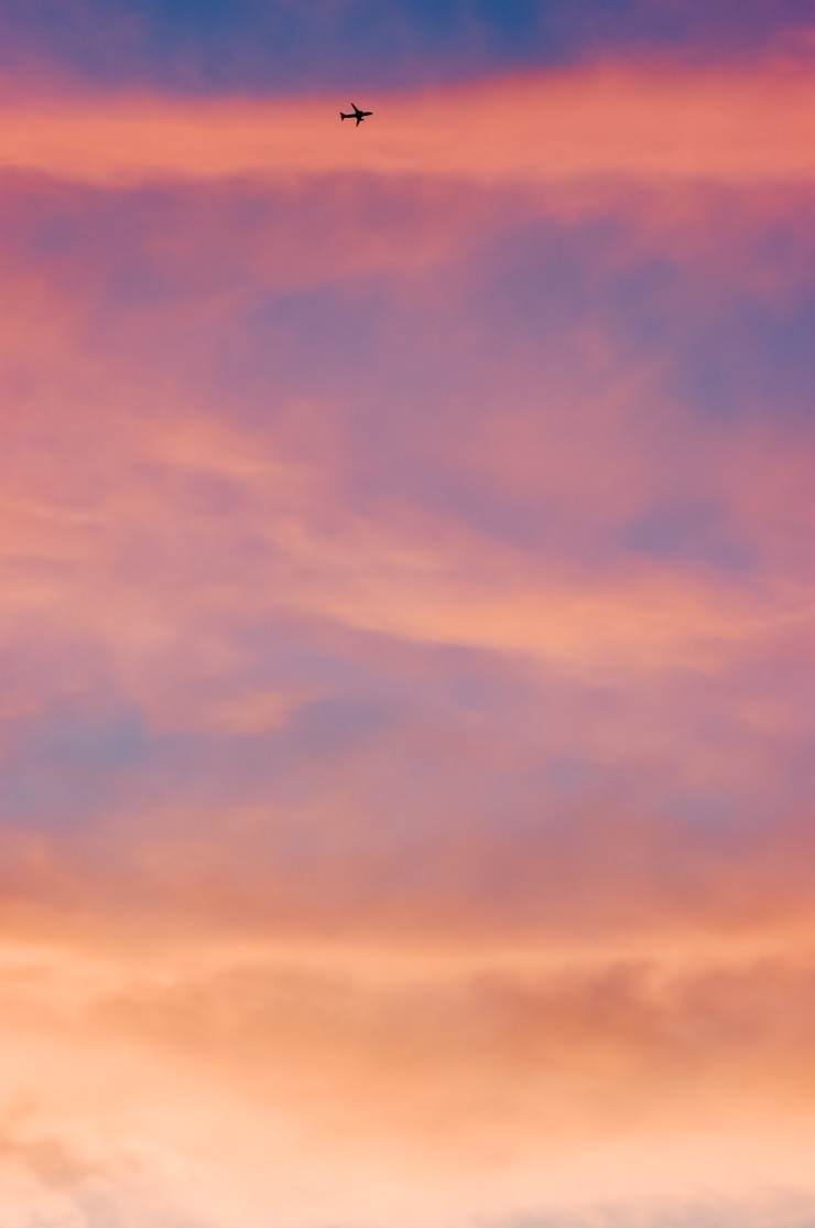 Foto flugzeug im himmel