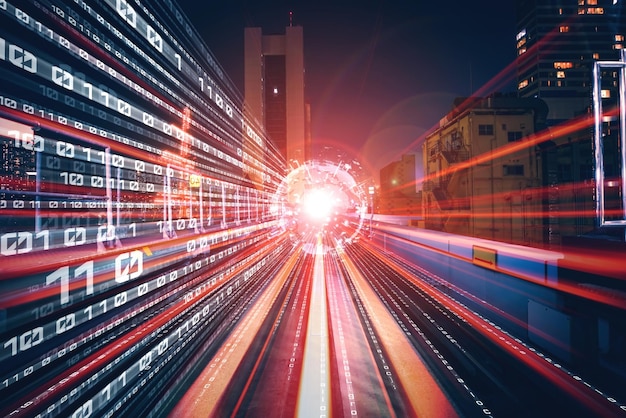 Flujo de datos digitales en carretera con desenfoque de movimiento para crear una visión de transferencia de alta velocidad