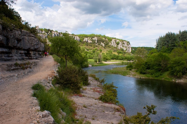 Fluss l'ardechebalazúcardechefrance