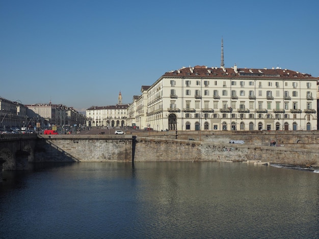 Fluss Po in Turin