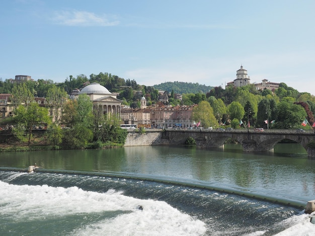 Fluss Po in Turin