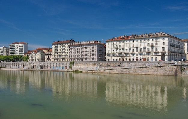 Fluss Po, Turin