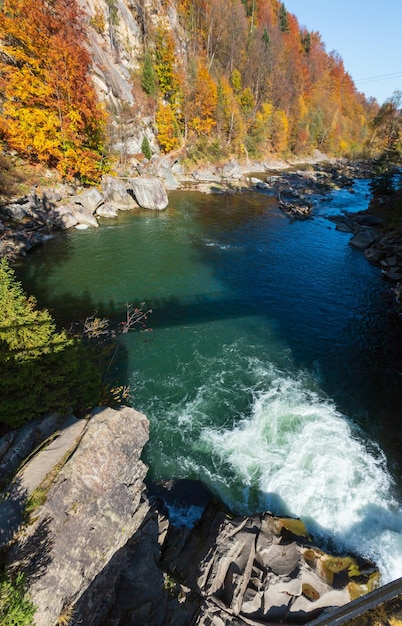 Fluss Prut Jaremtsche Ukraine