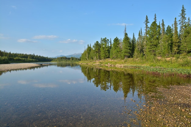 Fluss Shchugor im Nationalpark Yugyd VA