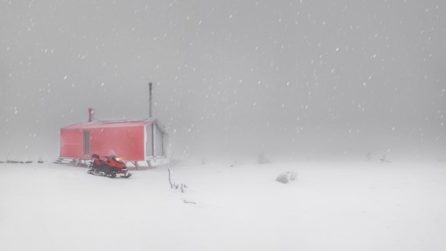 Foco suave nevasca de baixa visibilidade na montagem polar panora