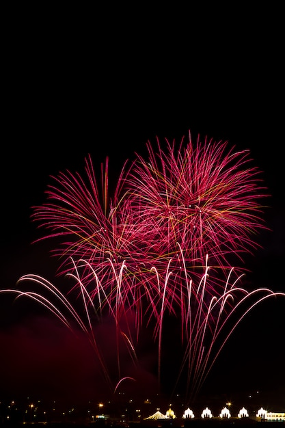 Fogos de artifício à noite