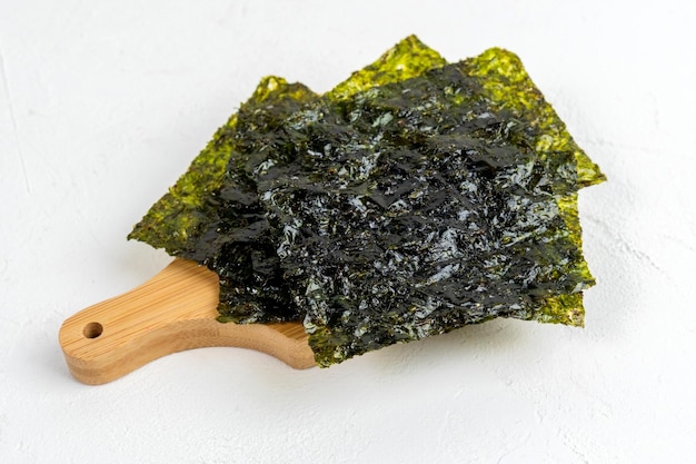 Folhas de nori Algas secas crocantes Cozinha tradicional japonesa