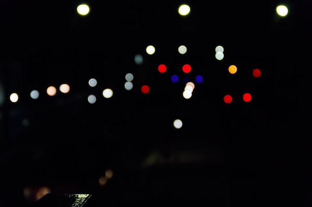 Fondo abstracto de luces de ciudad borrosas con efecto bokeh